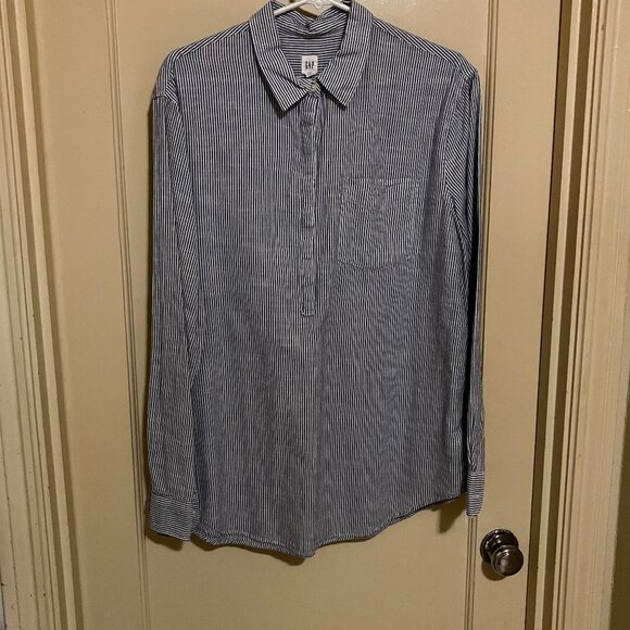 NWOT The Gap long-sleeved tunic - Picture 1 of 2
